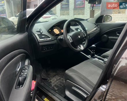 Коричневий Рено Меган, об'ємом двигуна 1.46 л та пробігом 380 тис. км за 6700 $, фото 9 на Automoto.ua