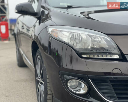 Коричневий Рено Меган, об'ємом двигуна 1.5 л та пробігом 197 тис. км за 8950 $, фото 17 на Automoto.ua