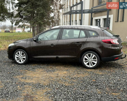 Коричневый Рено Меган, объемом двигателя 1.5 л и пробегом 233 тыс. км за 7800 $, фото 2 на Automoto.ua