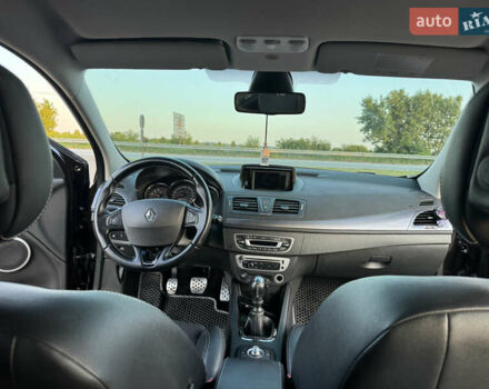 Коричневый Рено Меган, объемом двигателя 1.46 л и пробегом 260 тыс. км за 9300 $, фото 6 на Automoto.ua