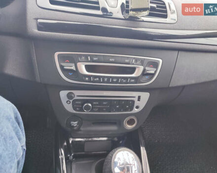 Коричневый Рено Меган, объемом двигателя 1.5 л и пробегом 287 тыс. км за 9100 $, фото 16 на Automoto.ua