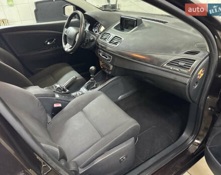 Коричневый Рено Меган, объемом двигателя 1.46 л и пробегом 248 тыс. км за 7250 $, фото 18 на Automoto.ua