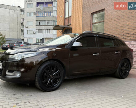 Коричневый Рено Меган, объемом двигателя 1.6 л и пробегом 1 тыс. км за 9000 $, фото 2 на Automoto.ua