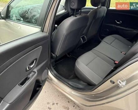 Коричневый Рено Меган, объемом двигателя 1.46 л и пробегом 262 тыс. км за 7850 $, фото 12 на Automoto.ua