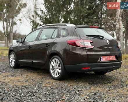 Коричневый Рено Меган, объемом двигателя 1.5 л и пробегом 233 тыс. км за 7800 $, фото 3 на Automoto.ua