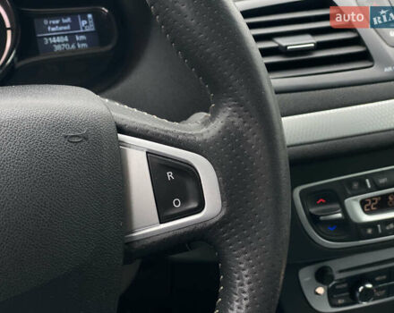 Коричневий Рено Меган, об'ємом двигуна 1.46 л та пробігом 314 тис. км за 8300 $, фото 39 на Automoto.ua