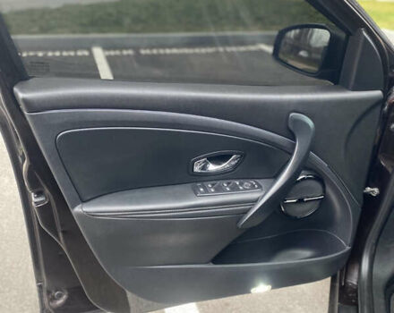 Коричневий Рено Меган, об'ємом двигуна 1.5 л та пробігом 267 тис. км за 8300 $, фото 24 на Automoto.ua