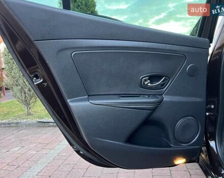 Коричневый Рено Меган, объемом двигателя 1.46 л и пробегом 223 тыс. км за 8999 $, фото 77 на Automoto.ua