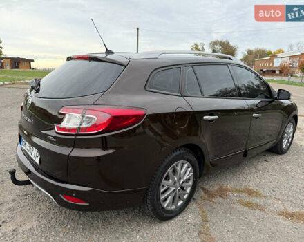 Коричневый Рено Меган, объемом двигателя 1.5 л и пробегом 252 тыс. км за 9300 $, фото 3 на Automoto.ua