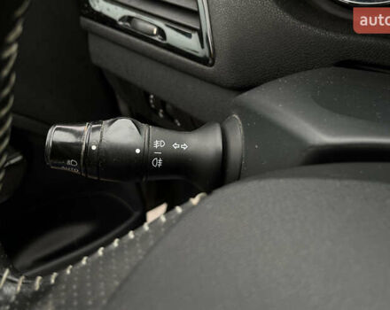 Рено Меган 2013 в Мукачеве на Automoto.ua Коричневый Рено Меган, объемом двигателя 1.46 л и пробегом 214 тыс. км за 9300 $, фото 15 на Automoto.ua
