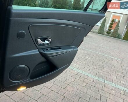 Коричневый Рено Меган, объемом двигателя 1.46 л и пробегом 223 тыс. км за 8999 $, фото 93 на Automoto.ua