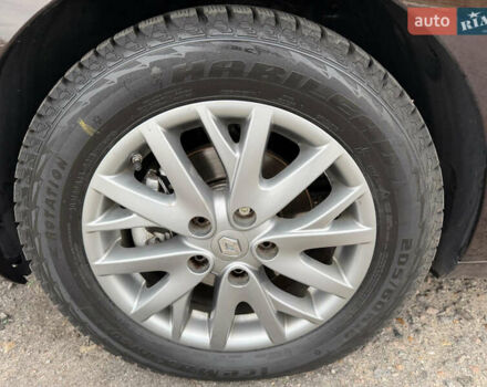 Коричневый Рено Меган, объемом двигателя 1.5 л и пробегом 252 тыс. км за 9300 $, фото 18 на Automoto.ua