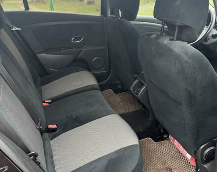 Коричневый Рено Меган, объемом двигателя 1.5 л и пробегом 250 тыс. км за 8150 $, фото 11 на Automoto.ua