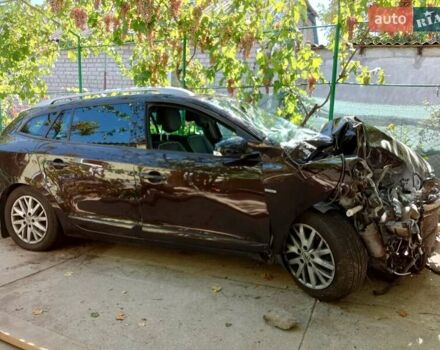 Рено Меган 2013 в Николаеве на Automoto.ua Коричневый Рено Меган, объемом двигателя 1.46 л и пробегом 304 тыс. км за 4500 $, фото 23 на Automoto.ua