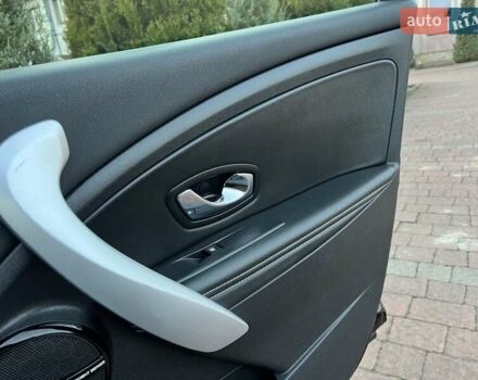 Коричневый Рено Меган, объемом двигателя 1.46 л и пробегом 223 тыс. км за 8999 $, фото 97 на Automoto.ua