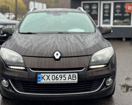 Коричневый Рено Меган, объемом двигателя 1.5 л и пробегом 250 тыс. км за 8200 $, фото 1 на Automoto.ua