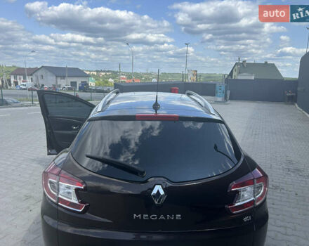 Коричневый Рено Меган, объемом двигателя 1.46 л и пробегом 295 тыс. км за 8300 $, фото 2 на Automoto.ua
