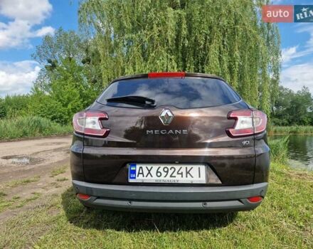 Коричневый Рено Меган, объемом двигателя 1.5 л и пробегом 240 тыс. км за 9300 $, фото 6 на Automoto.ua