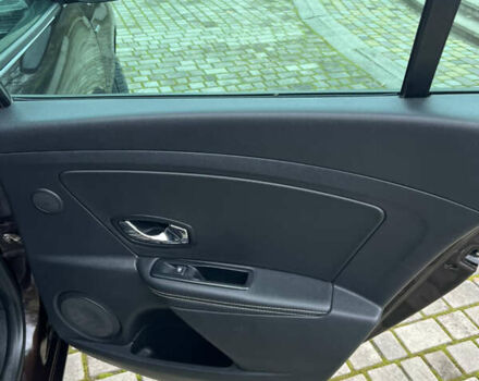 Коричневый Рено Меган, объемом двигателя 1.5 л и пробегом 300 тыс. км за 7100 $, фото 17 на Automoto.ua