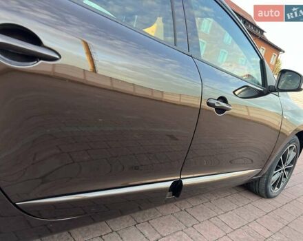 Коричневый Рено Меган, объемом двигателя 1.46 л и пробегом 223 тыс. км за 8999 $, фото 54 на Automoto.ua