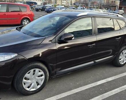 Коричневый Рено Меган, объемом двигателя 1.46 л и пробегом 143 тыс. км за 7500 $, фото 7 на Automoto.ua