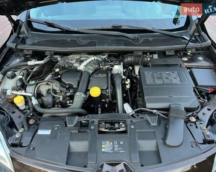 Коричневый Рено Меган, объемом двигателя 1.46 л и пробегом 223 тыс. км за 8999 $, фото 142 на Automoto.ua