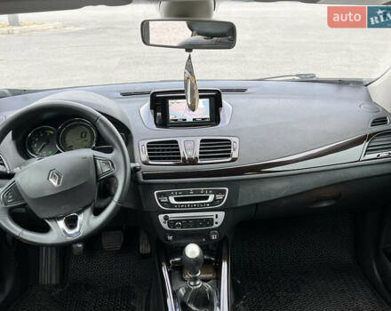 Рено Меган 2013 в Днепре (Днепропетровске) на Automoto.ua Коричневый Рено Меган, объемом двигателя 1.46 л и пробегом 324 тыс. км за 7100 $, фото 14 на Automoto.ua