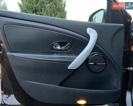 Коричневый Рено Меган, объемом двигателя 1.46 л и пробегом 223 тыс. км за 8999 $, фото 76 на Automoto.ua