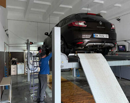 Коричневый Рено Меган, объемом двигателя 1.5 л и пробегом 252 тыс. км за 9300 $, фото 44 на Automoto.ua