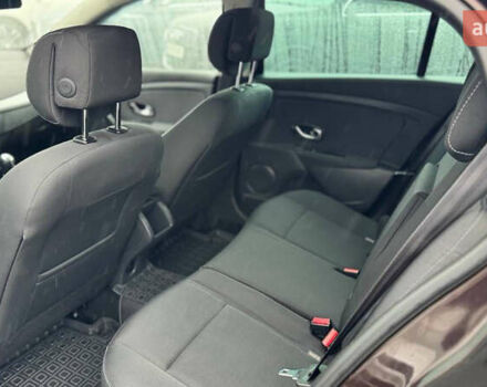 Коричневый Рено Меган, объемом двигателя 1.5 л и пробегом 250 тыс. км за 8200 $, фото 7 на Automoto.ua