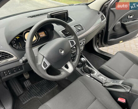 Коричневый Рено Меган, объемом двигателя 1.5 л и пробегом 246 тыс. км за 7450 $, фото 30 на Automoto.ua