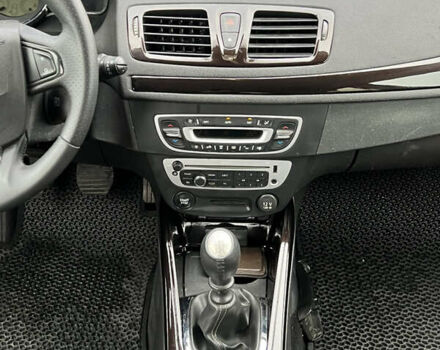 Рено Меган 2013 в Днепре (Днепропетровске) на Automoto.ua Коричневый Рено Меган, объемом двигателя 1.46 л и пробегом 324 тыс. км за 7100 $, фото 15 на Automoto.ua