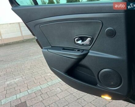 Коричневый Рено Меган, объемом двигателя 1.46 л и пробегом 223 тыс. км за 8999 $, фото 78 на Automoto.ua