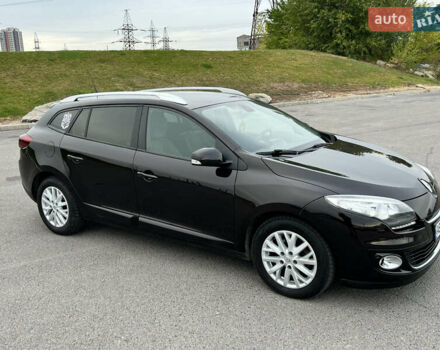 Рено Меган 2013 в Днепре (Днепропетровске) на Automoto.ua Коричневый Рено Меган, объемом двигателя 1.46 л и пробегом 324 тыс. км за 7100 $, фото 2 на Automoto.ua