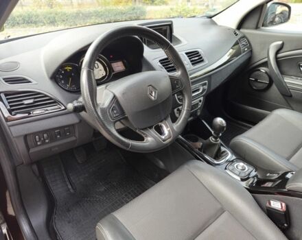 Коричневый Рено Меган, объемом двигателя 0 л и пробегом 215 тыс. км за 8450 $, фото 16 на Automoto.ua