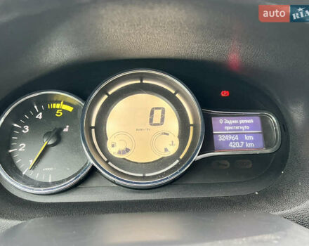 Рено Меган 2013 в Днепре (Днепропетровске) на Automoto.ua Коричневый Рено Меган, объемом двигателя 1.46 л и пробегом 324 тыс. км за 7100 $, фото 21 на Automoto.ua