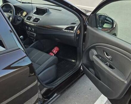 Коричневый Рено Меган, объемом двигателя 1.46 л и пробегом 143 тыс. км за 7500 $, фото 20 на Automoto.ua