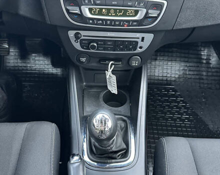 Коричневий Рено Меган, об'ємом двигуна 1.46 л та пробігом 239 тис. км за 7450 $, фото 14 на Automoto.ua