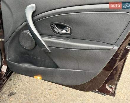 Коричневый Рено Меган, объемом двигателя 1.5 л и пробегом 252 тыс. км за 9300 $, фото 9 на Automoto.ua