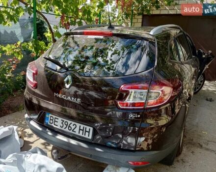 Рено Меган 2013 в Николаеве на Automoto.ua Коричневый Рено Меган, объемом двигателя 1.46 л и пробегом 304 тыс. км за 4500 $, фото 4 на Automoto.ua
