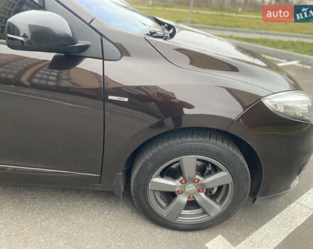 Коричневий Рено Меган, об'ємом двигуна 1.5 л та пробігом 267 тис. км за 8300 $, фото 10 на Automoto.ua