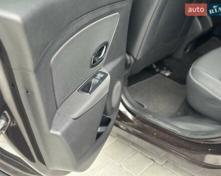 Коричневый Рено Меган, объемом двигателя 0 л и пробегом 170 тыс. км за 10800 $, фото 14 на Automoto.ua