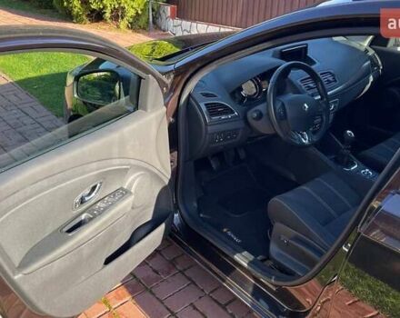 Коричневый Рено Меган, объемом двигателя 1.5 л и пробегом 202 тыс. км за 9400 $, фото 7 на Automoto.ua