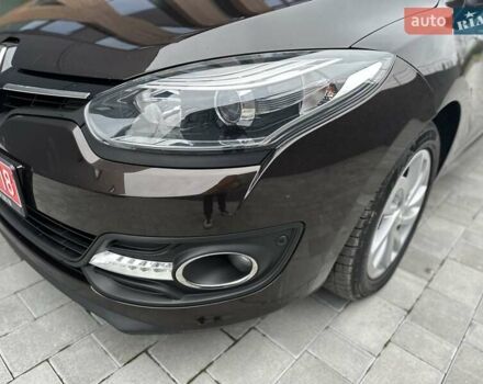 Коричневый Рено Меган, объемом двигателя 0 л и пробегом 170 тыс. км за 10800 $, фото 34 на Automoto.ua