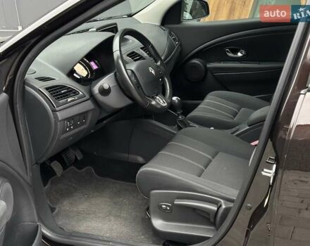 Коричневый Рено Меган, объемом двигателя 0 л и пробегом 170 тыс. км за 10800 $, фото 23 на Automoto.ua