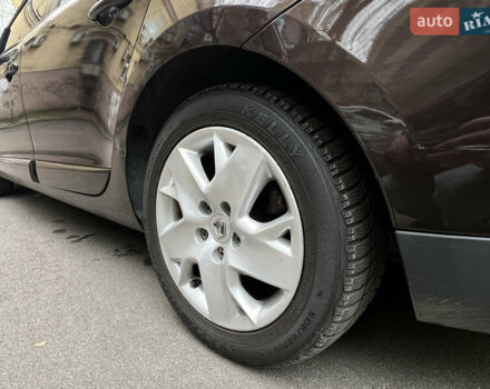 Коричневый Рено Меган, объемом двигателя 1.5 л и пробегом 230 тыс. км за 7900 $, фото 9 на Automoto.ua