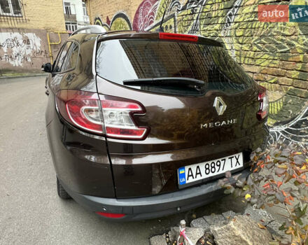 Коричневый Рено Меган, объемом двигателя 1.5 л и пробегом 230 тыс. км за 7900 $, фото 2 на Automoto.ua