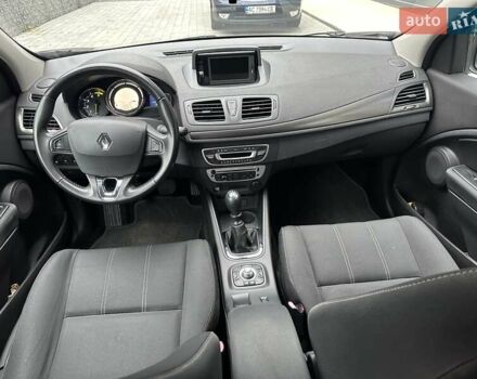 Коричневый Рено Меган, объемом двигателя 0 л и пробегом 170 тыс. км за 10800 $, фото 12 на Automoto.ua