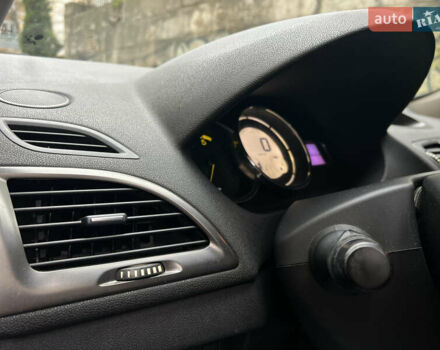 Коричневый Рено Меган, объемом двигателя 1.5 л и пробегом 230 тыс. км за 7900 $, фото 36 на Automoto.ua