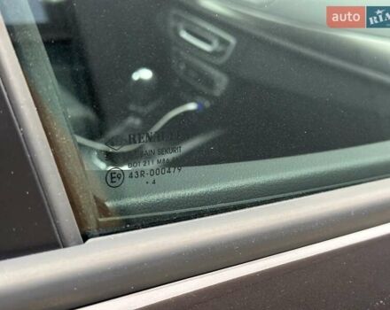 Коричневый Рено Меган, объемом двигателя 0 л и пробегом 170 тыс. км за 10800 $, фото 45 на Automoto.ua